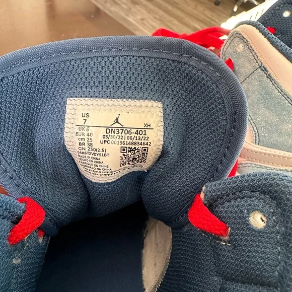 Nike Air Jordan (blue and red) - Picture 4 of 5